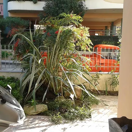 Patra - Cute Studio Near Center Exterior photo